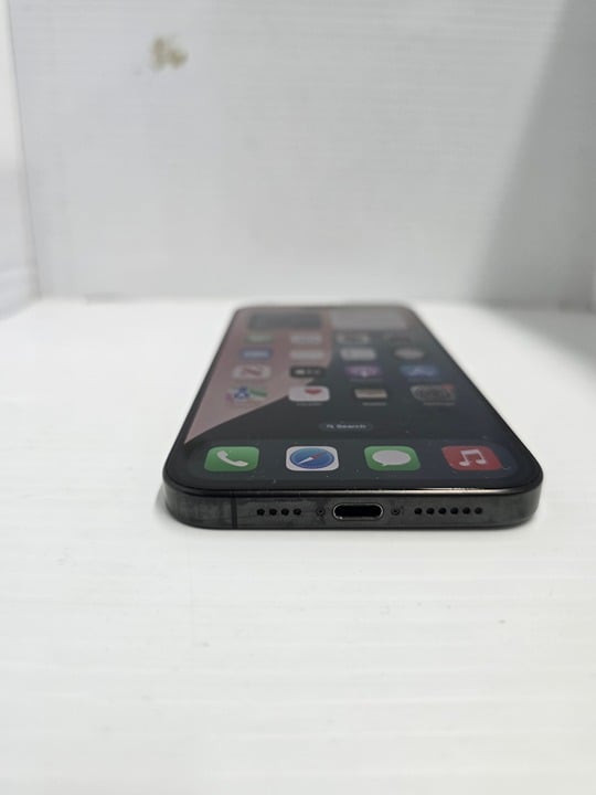 Apple iPhone 15 Pro Max 256GB- Unlocked Black Titanium 7W32