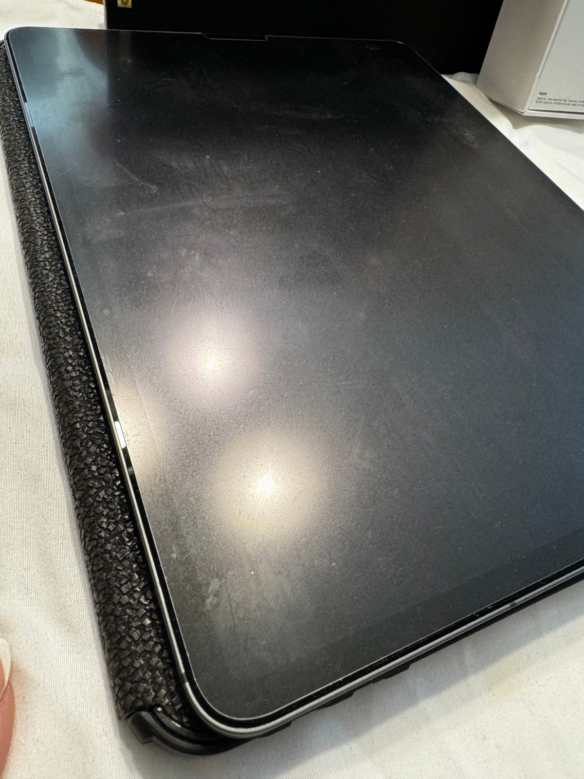 Apple iPad Pro 5th Generation 128 GB in Black 8X76