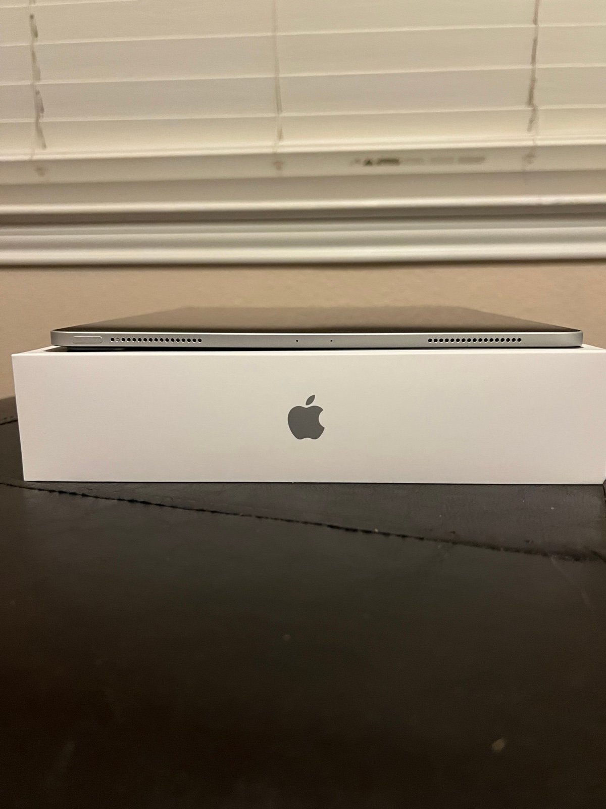 Apple iPad Pro 4th Generation 12.9 5A12