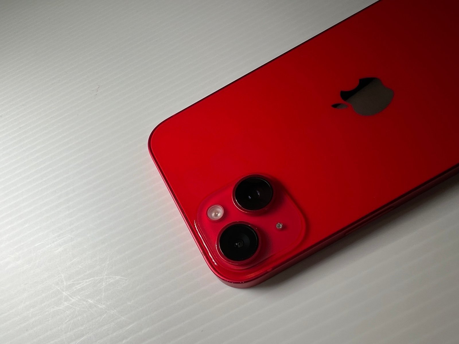 Apple iPhone 14 Plus 128 GB in (Product) RED - Fully Unlocked 3F85