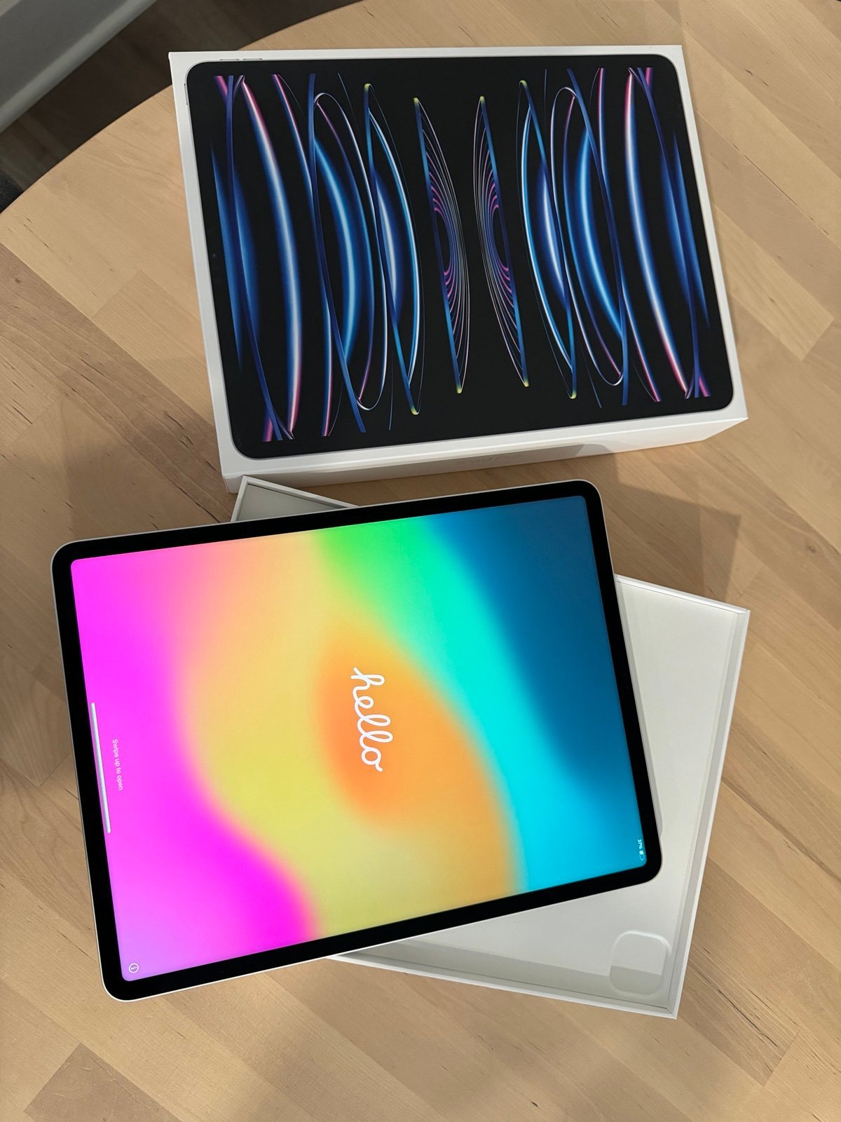 Apple iPad Pro 6th Generation 256 GB 1S85