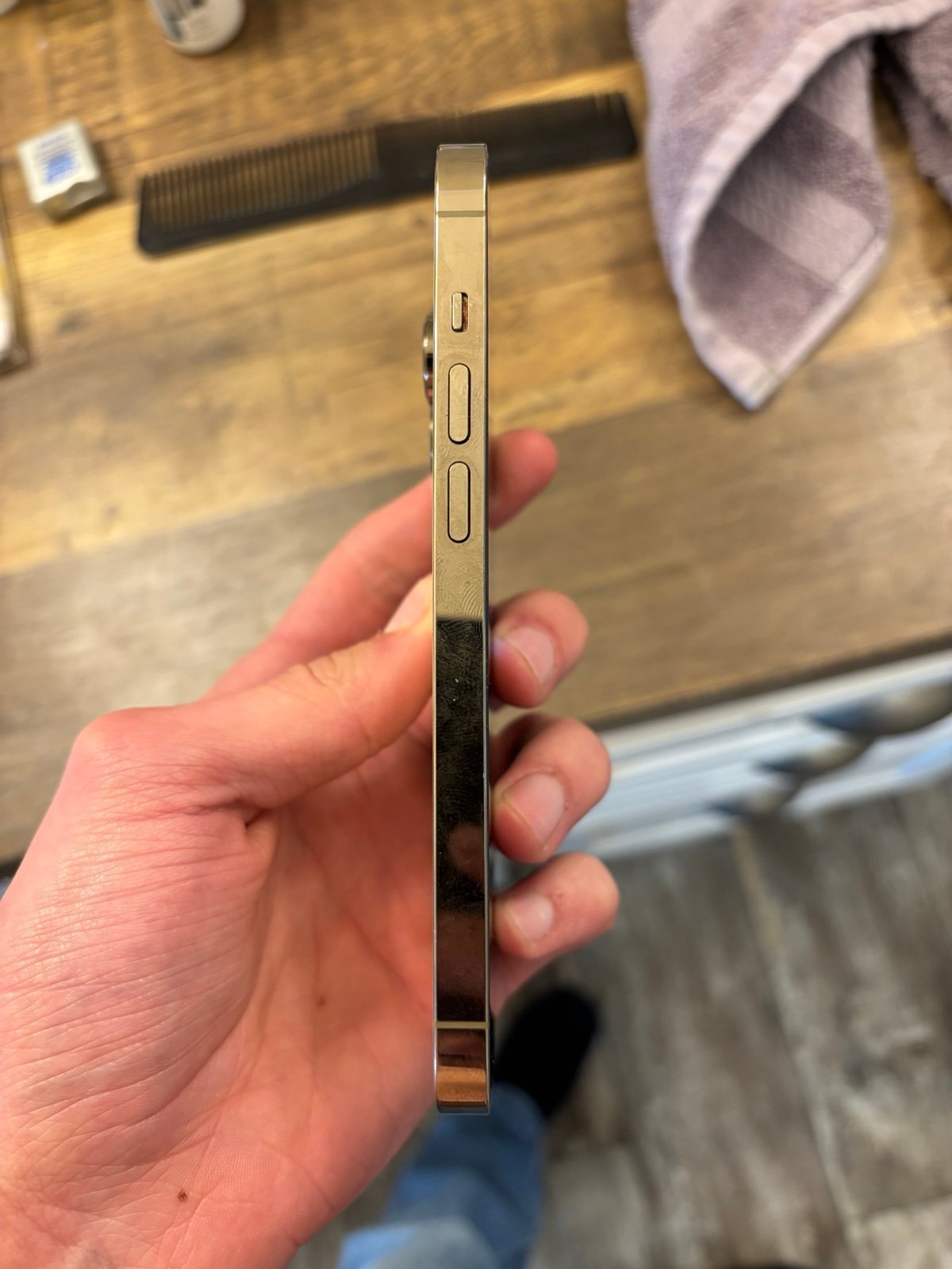 Apple iPhone 14 Pro 256 GB in Gold for Verizon 3S32