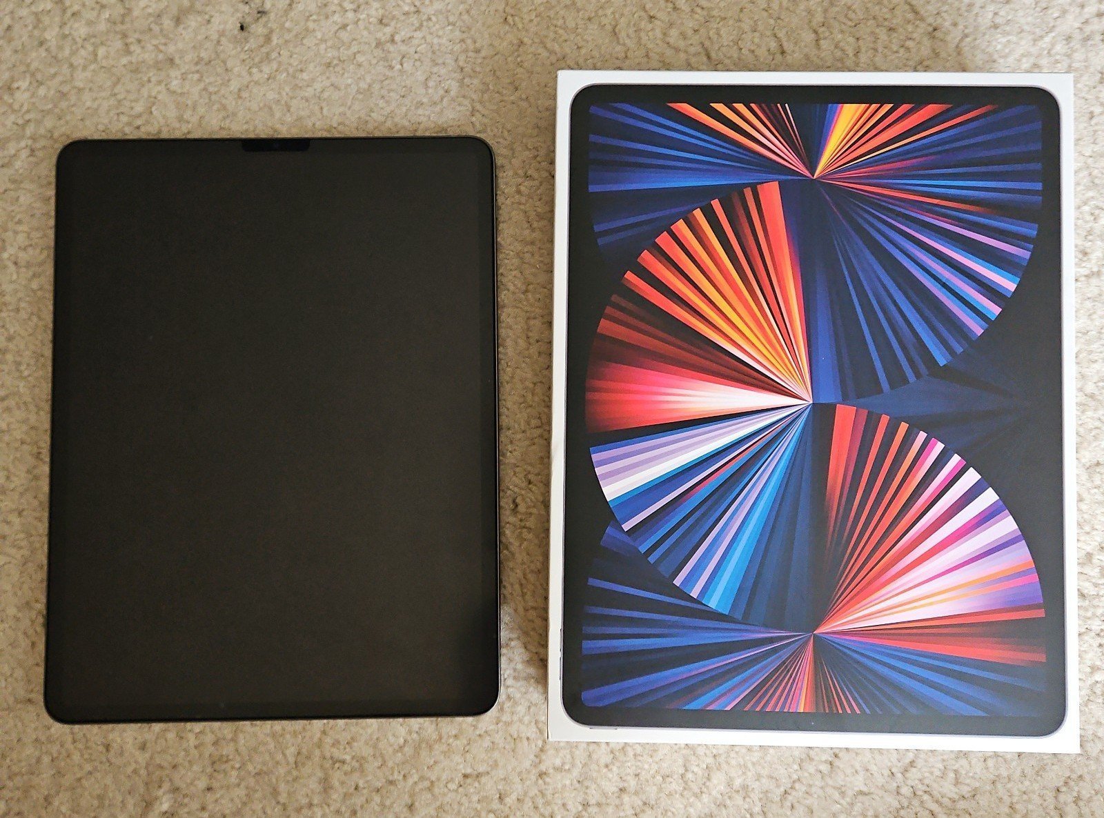 Apple iPad Pro 5th Generation 256 GB in Silver 1W17