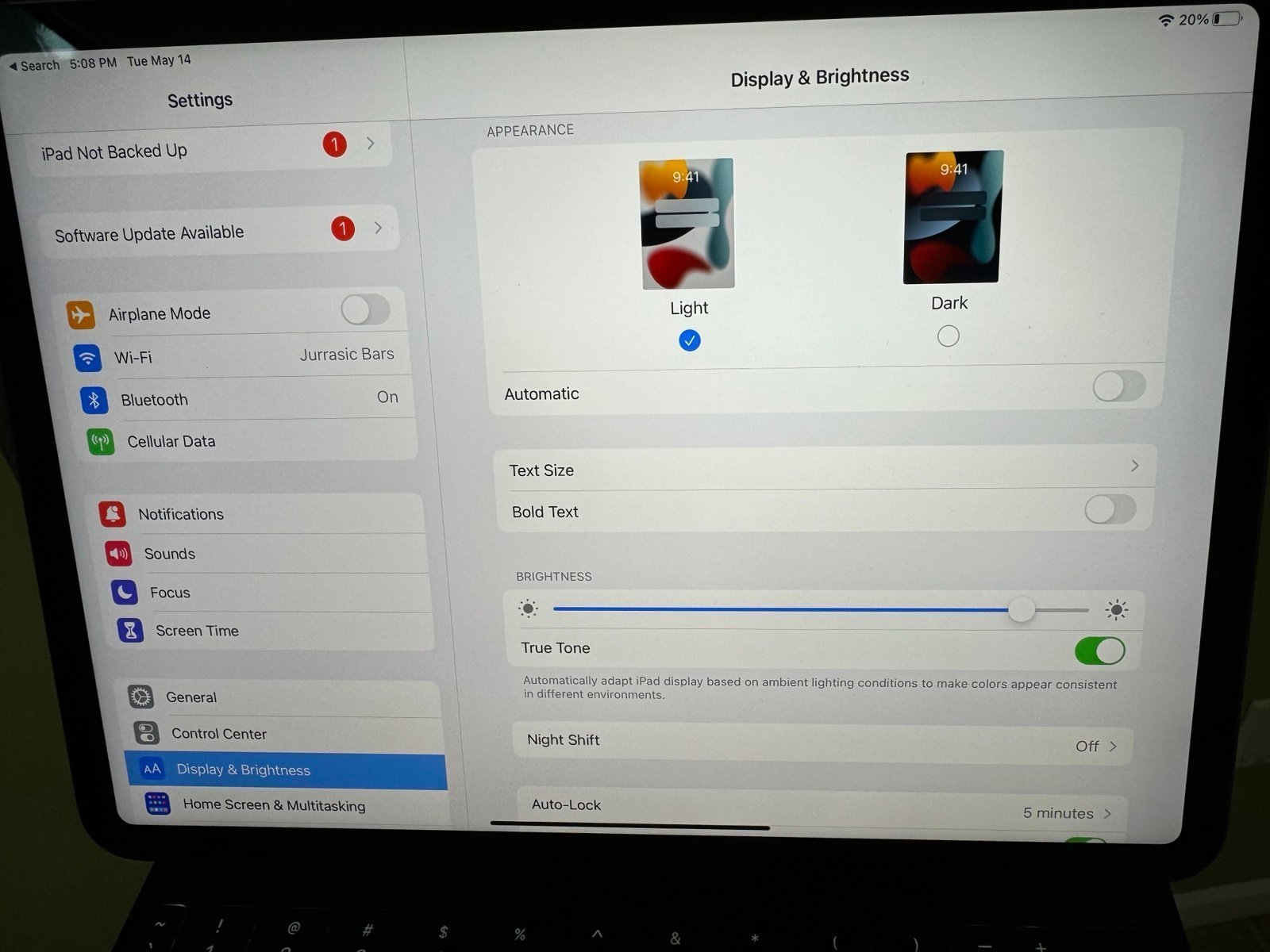 iPad Pro 3rd Generation 11” (2018) 256gb WiFi + Cellular and Magic Trackpad Case 1V52