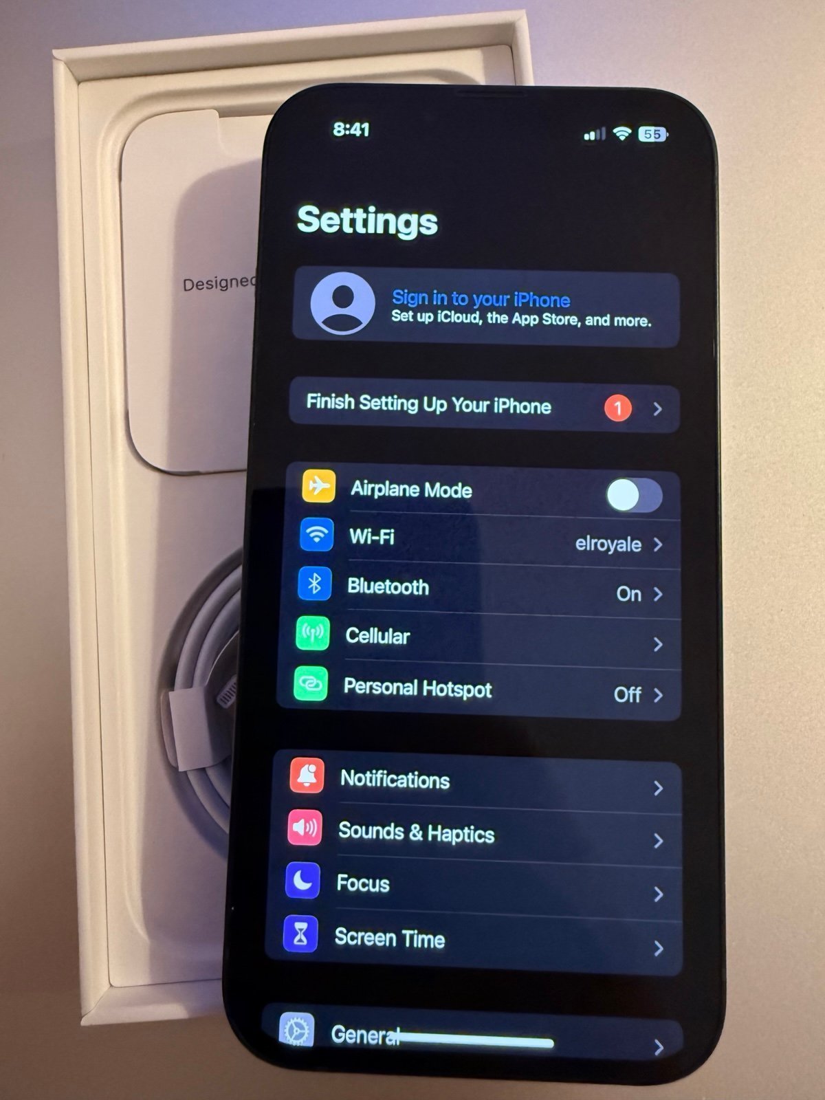 Apple iPhone 13 Midnight Unlocked 3M18