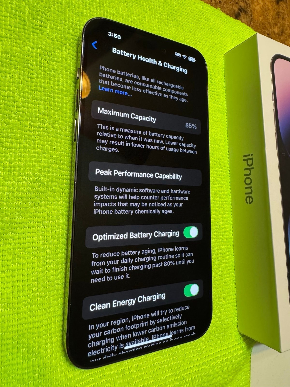 Apple iPhone 14 Pro Max 128 GB Deep Purple Unlocked 7X17