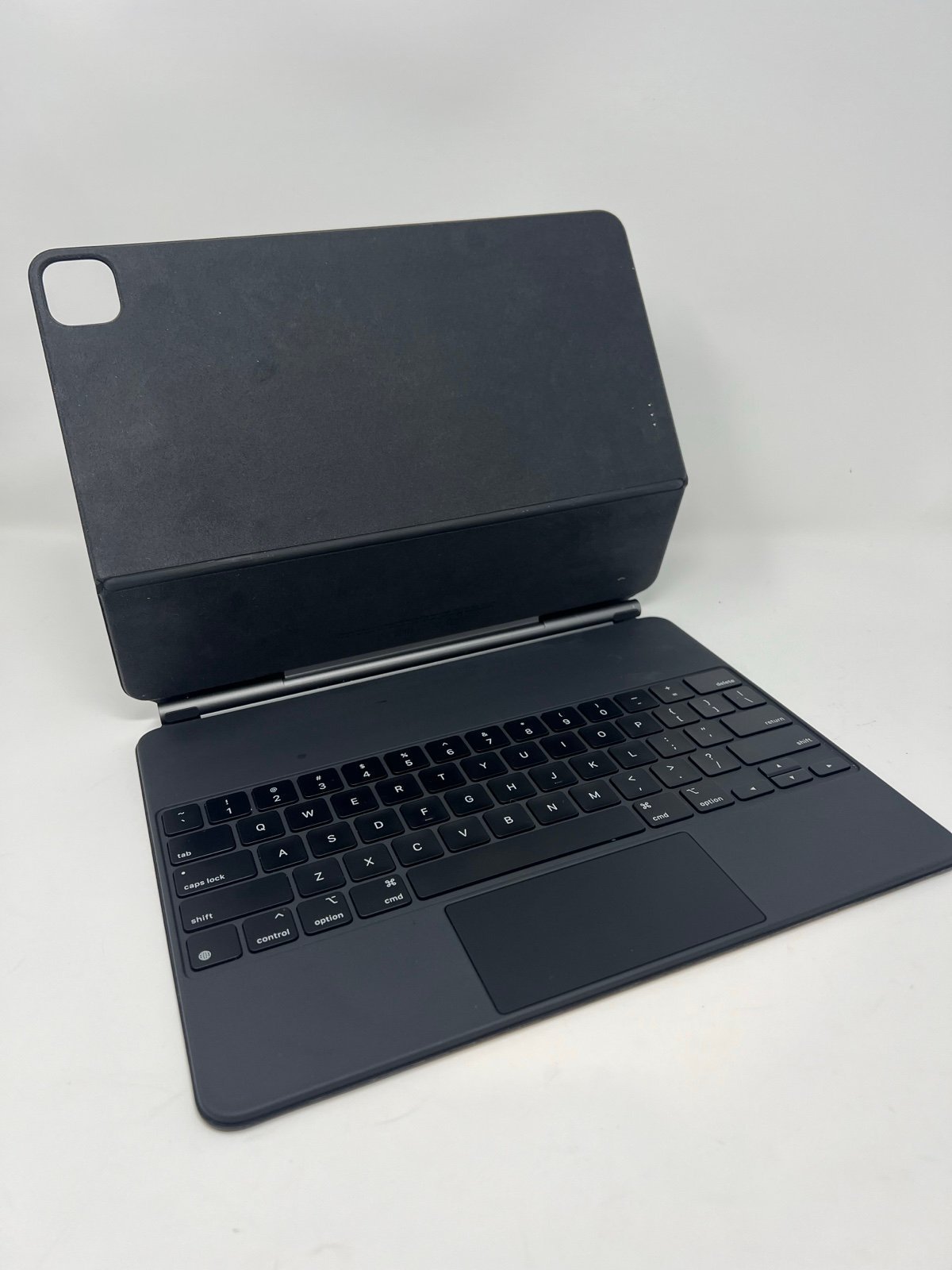 Apple iPad Pro 12.9” inch 6th Generation 1 TB in Space Gray 5E52