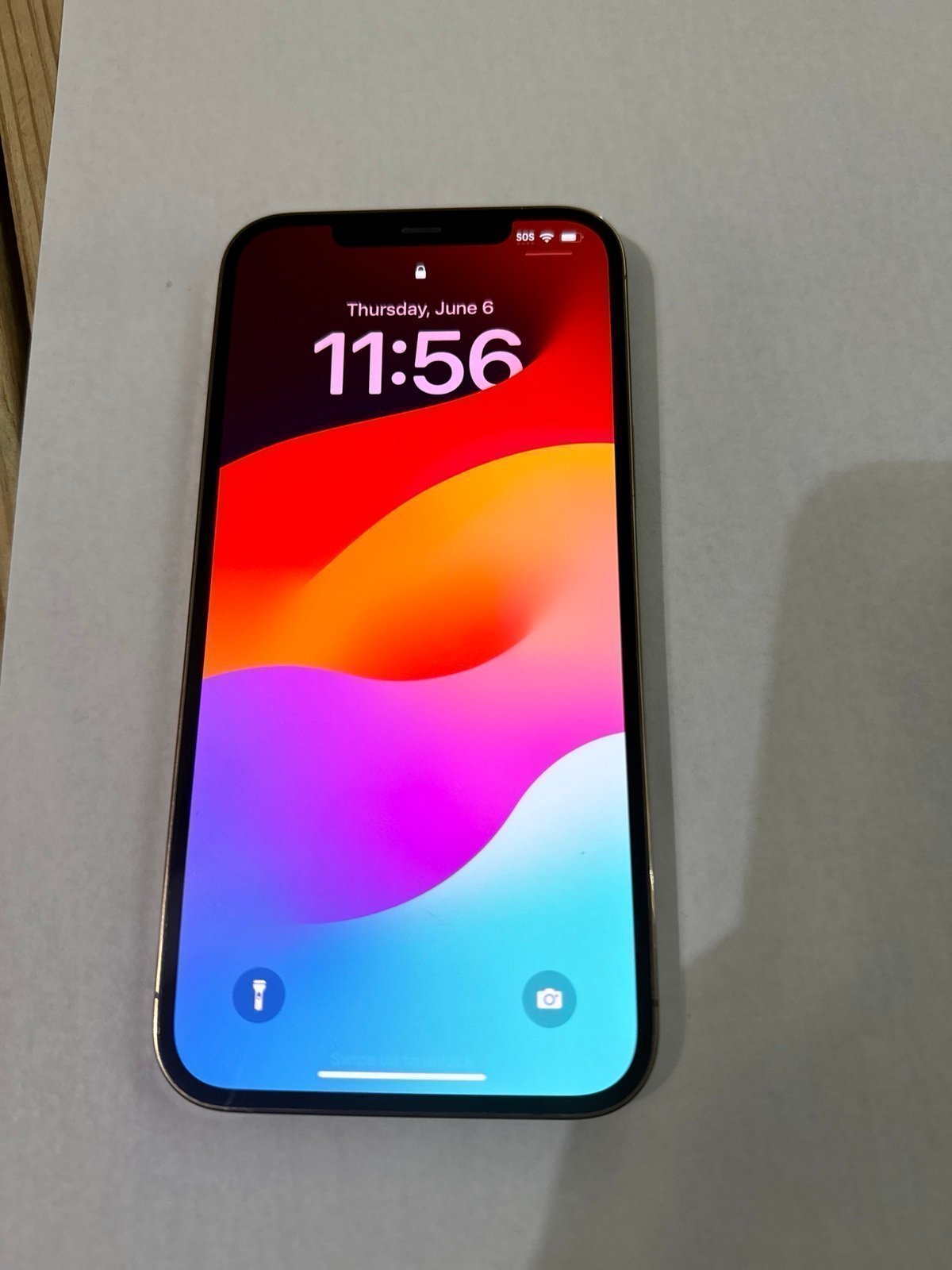 iphone 12 pro max phone unlocked!! Very NICE !! 1H26