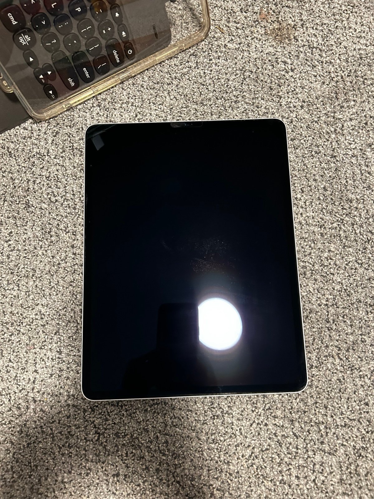 iPad Pro 3rd Gen 12.9 IN *PERFECT CONDITION * 6J19