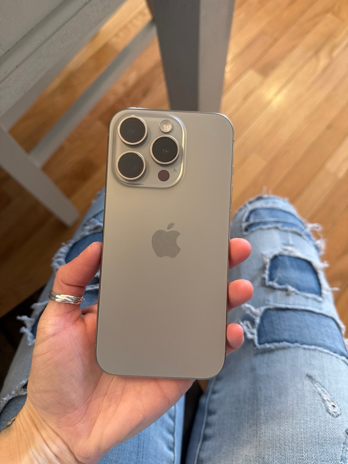 iPhone 15 Pro Unlocked 1F93