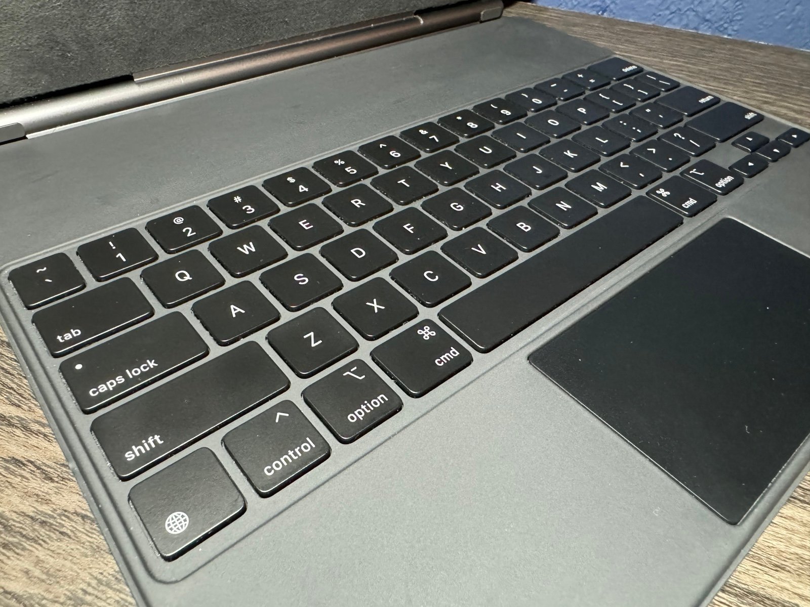 iPad Pro 12.9 (5th gen - Wi-Fi) 256 GB + Magic Keyboard 1U83