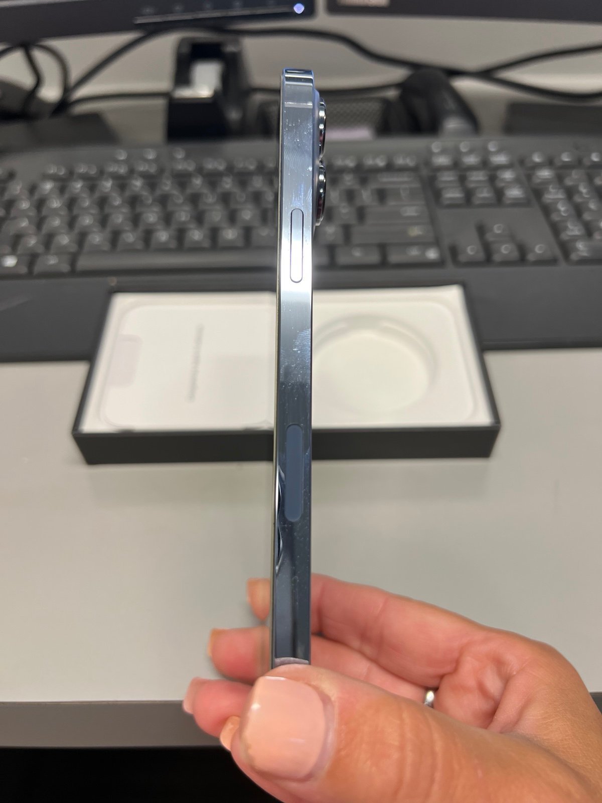 Apple iPhone 13 Pro Max 128 GB in Sierra Blue 9C59