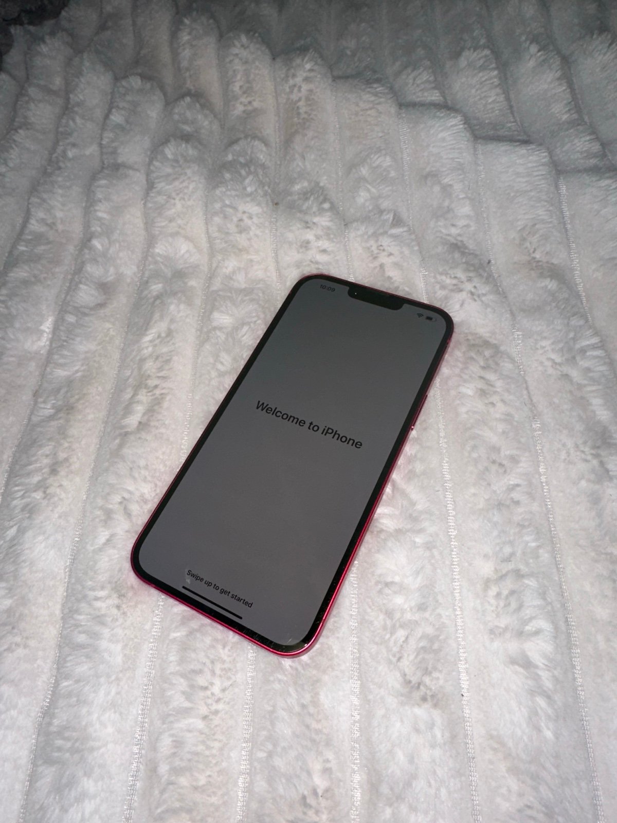 Red Iphone 14 Plus 8L88