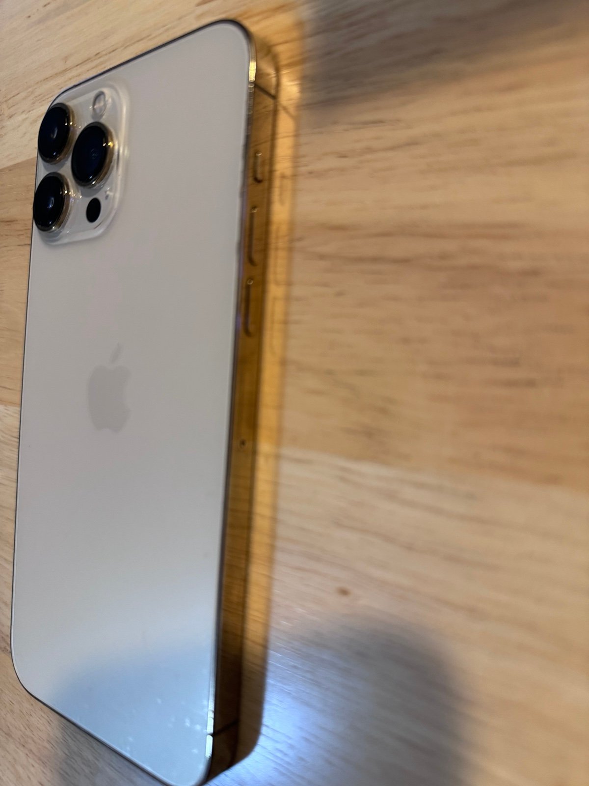 ATT Apple iPhone 13 Pro Max and Blue Spigen Case 5O97