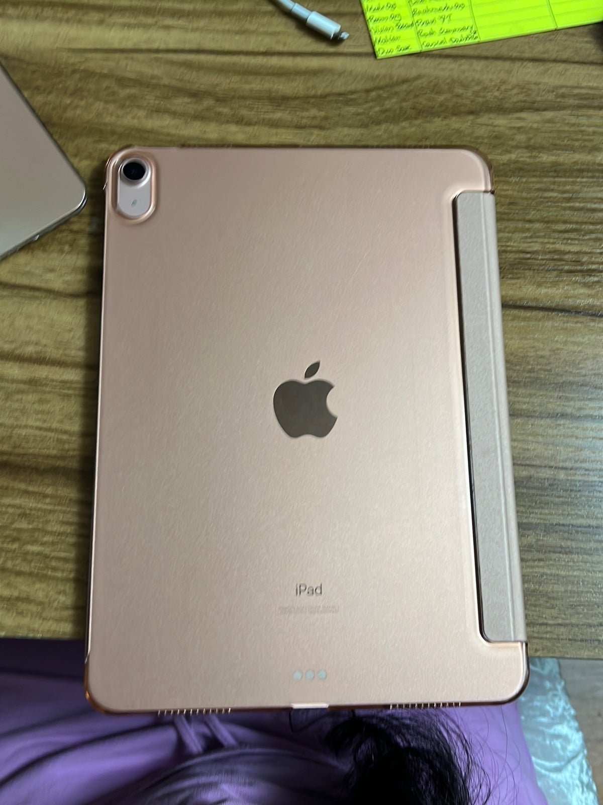 iPad Air 4 1K75