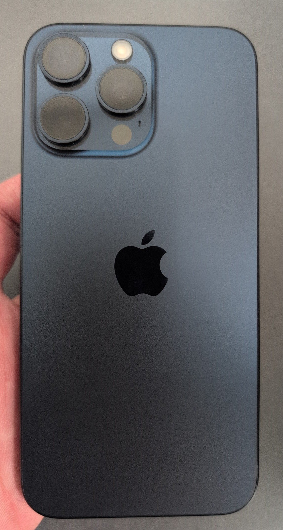 iPhone 15 pro max unlocked! 3N26