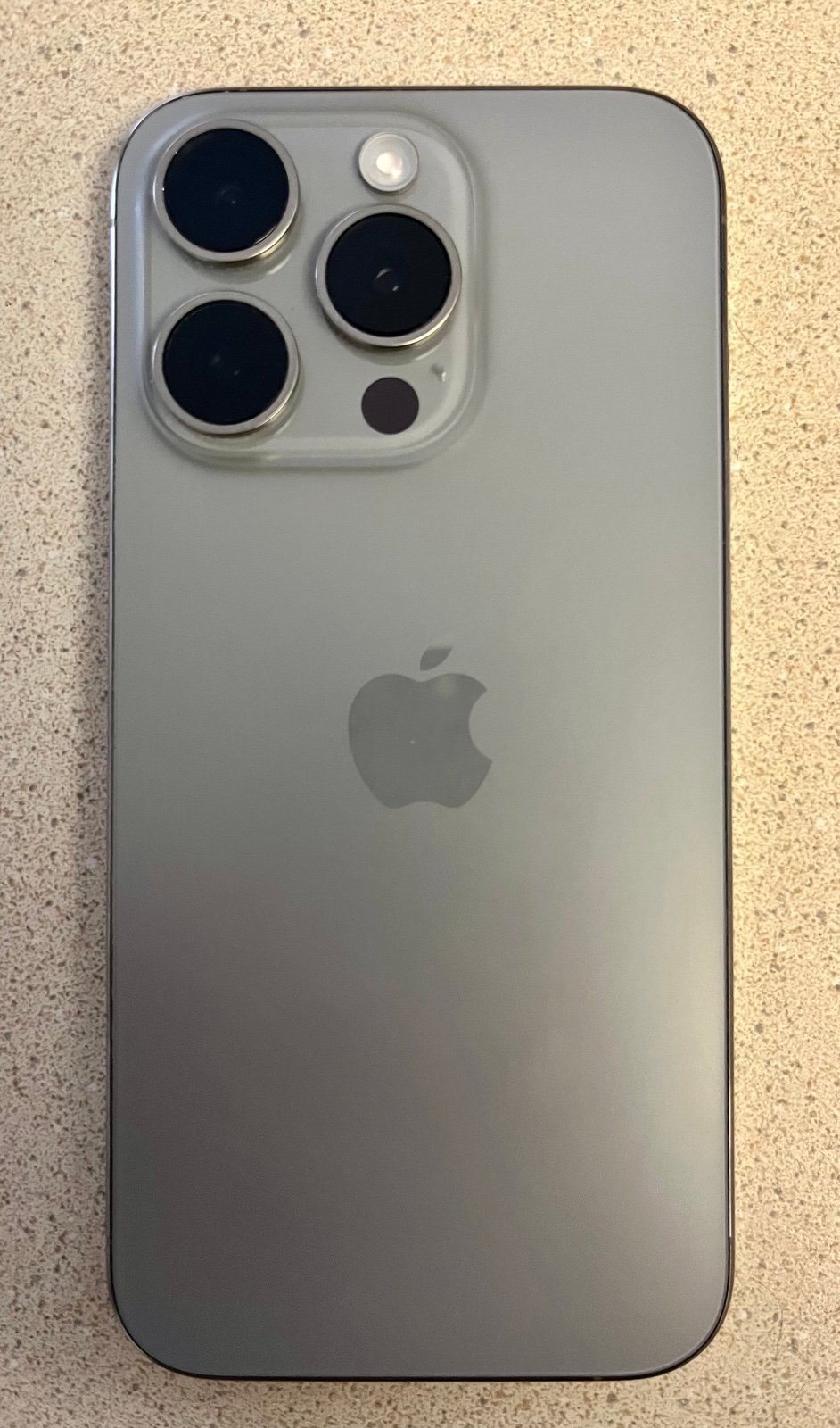 Apple iPhone 15 Pro 256GB (Unlocked) 7N89