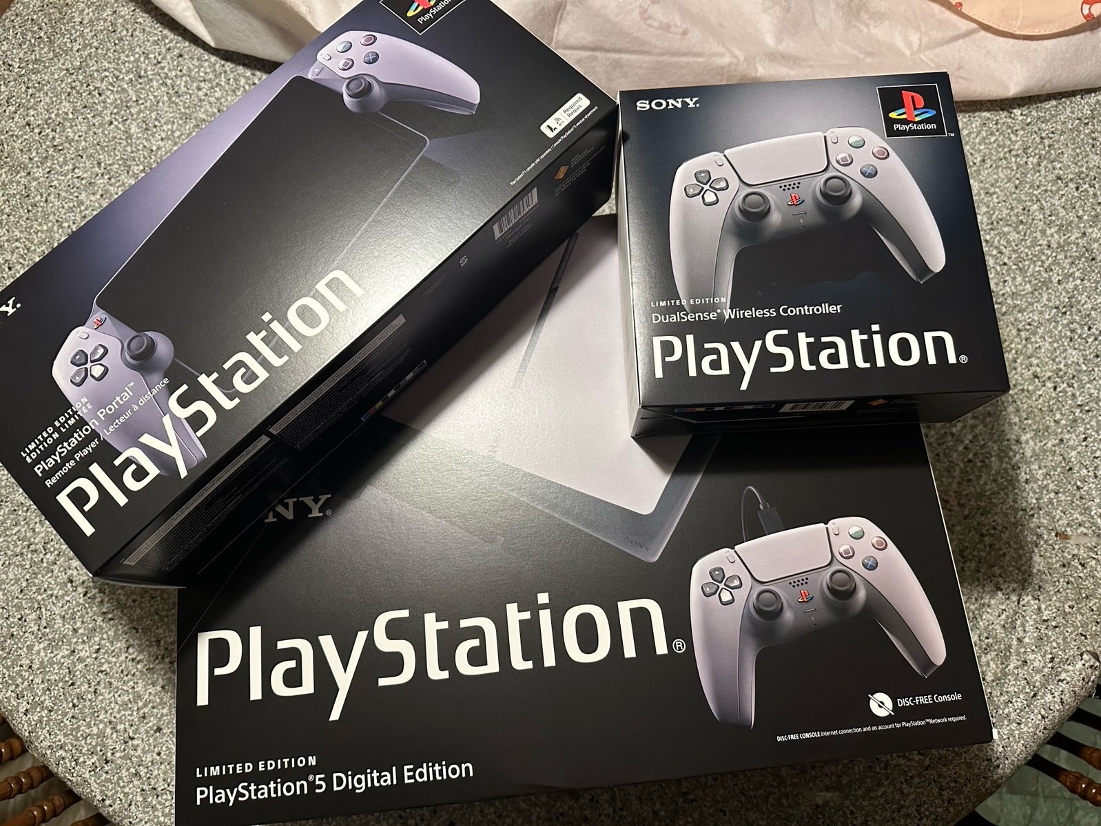 PS5 30th Anniversary Bundle 6W13