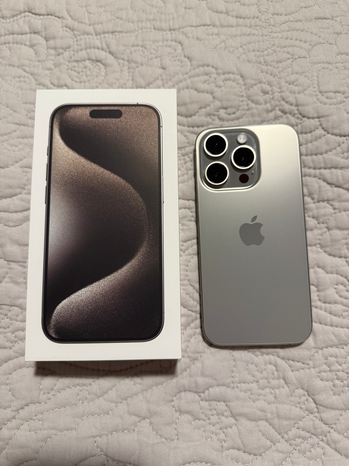 Apple iPhone 15 Pro Unlocked 1D19