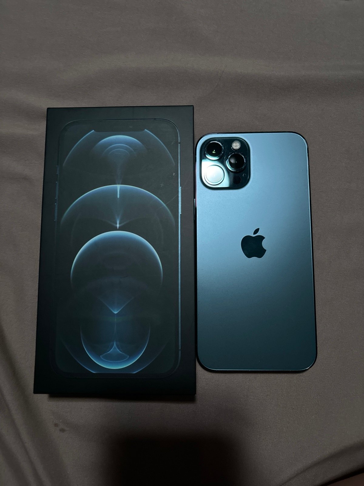 iphone 12 pro max phone unlocked 9G65