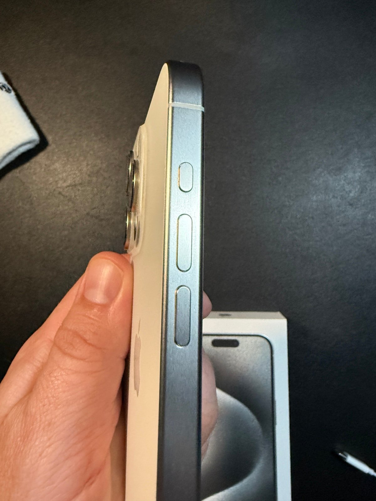 Unlocked iPhone 15 Pro 256GB White Titanium FIRM PRICE 2M67