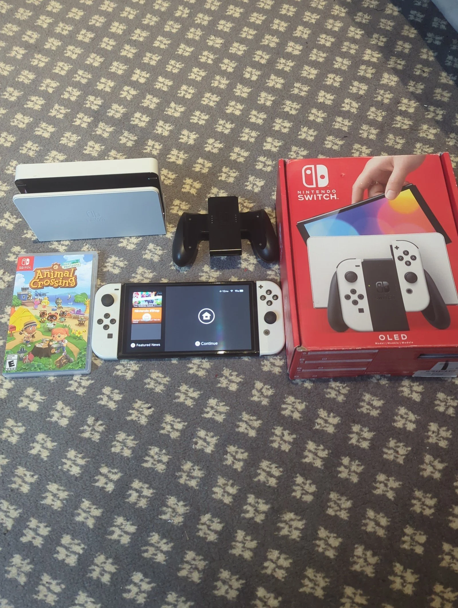 Nintendo Switch OLED with Animal Crossing 5G22