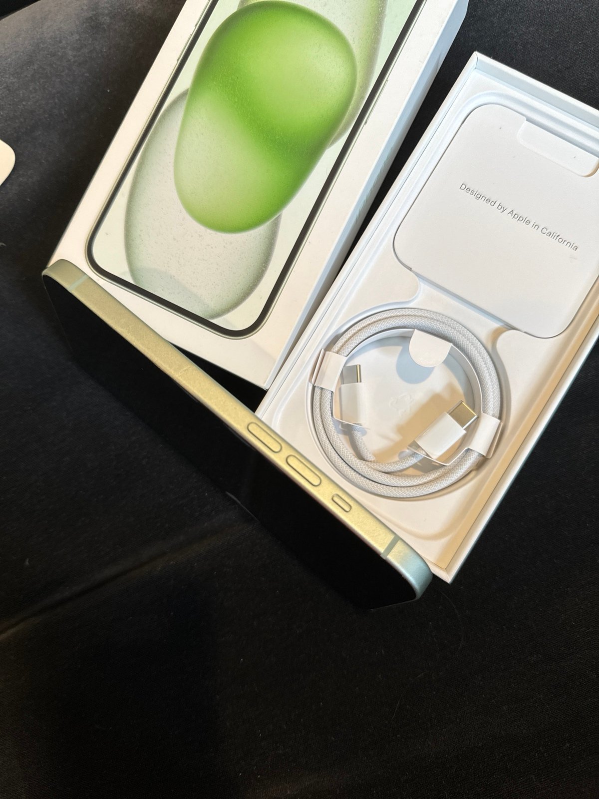 Unlocked Apple iPhone 15 Green 256G Opened Box 9S91