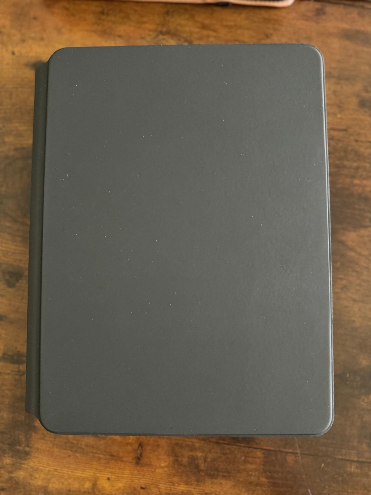 Apple iPad Pro 1st Generation 64 GB in Space Gray with Magic Keyboard 3B79