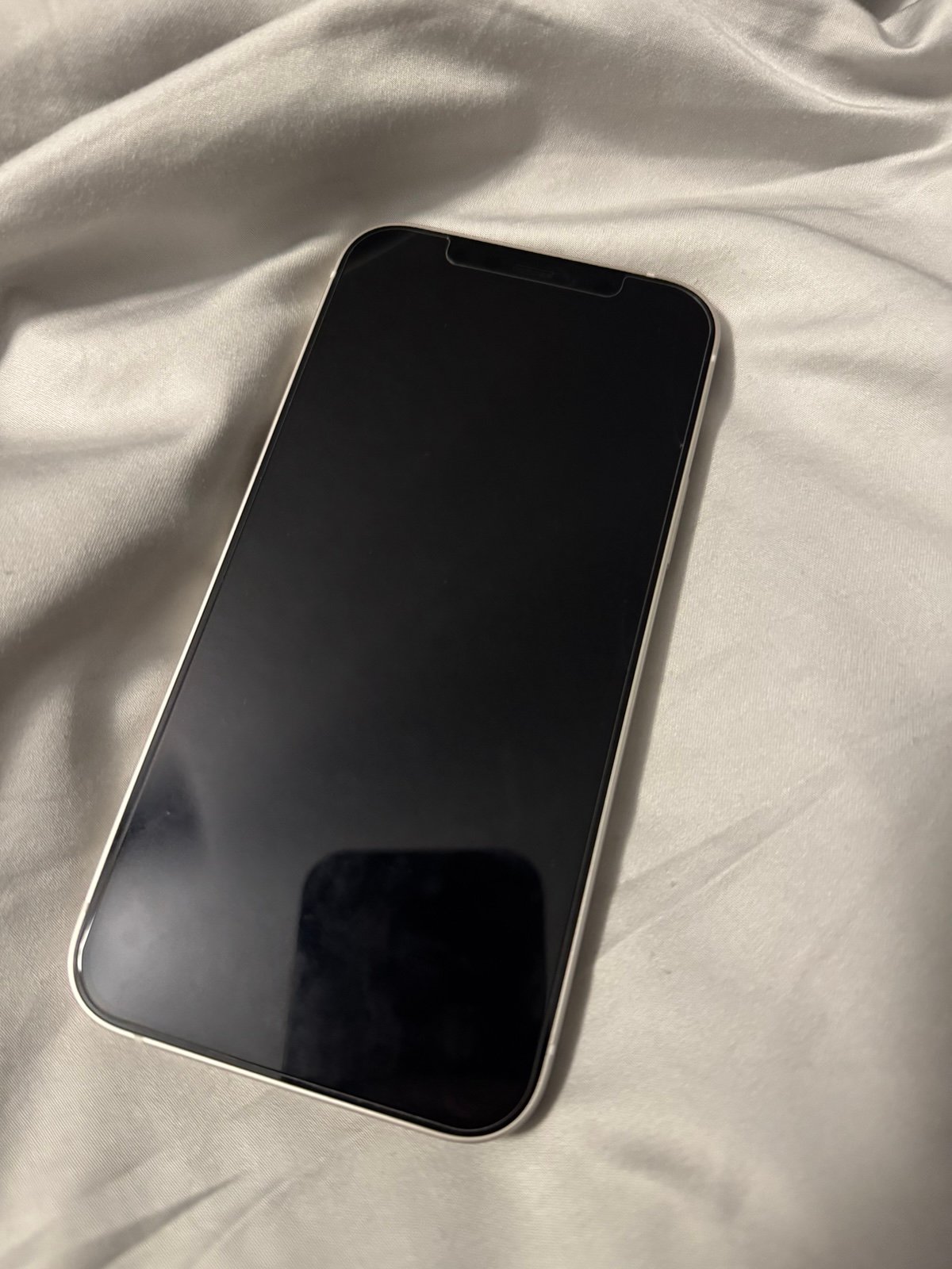 Apple iPhone 12 64 GB in White for Unlocked 6Y56