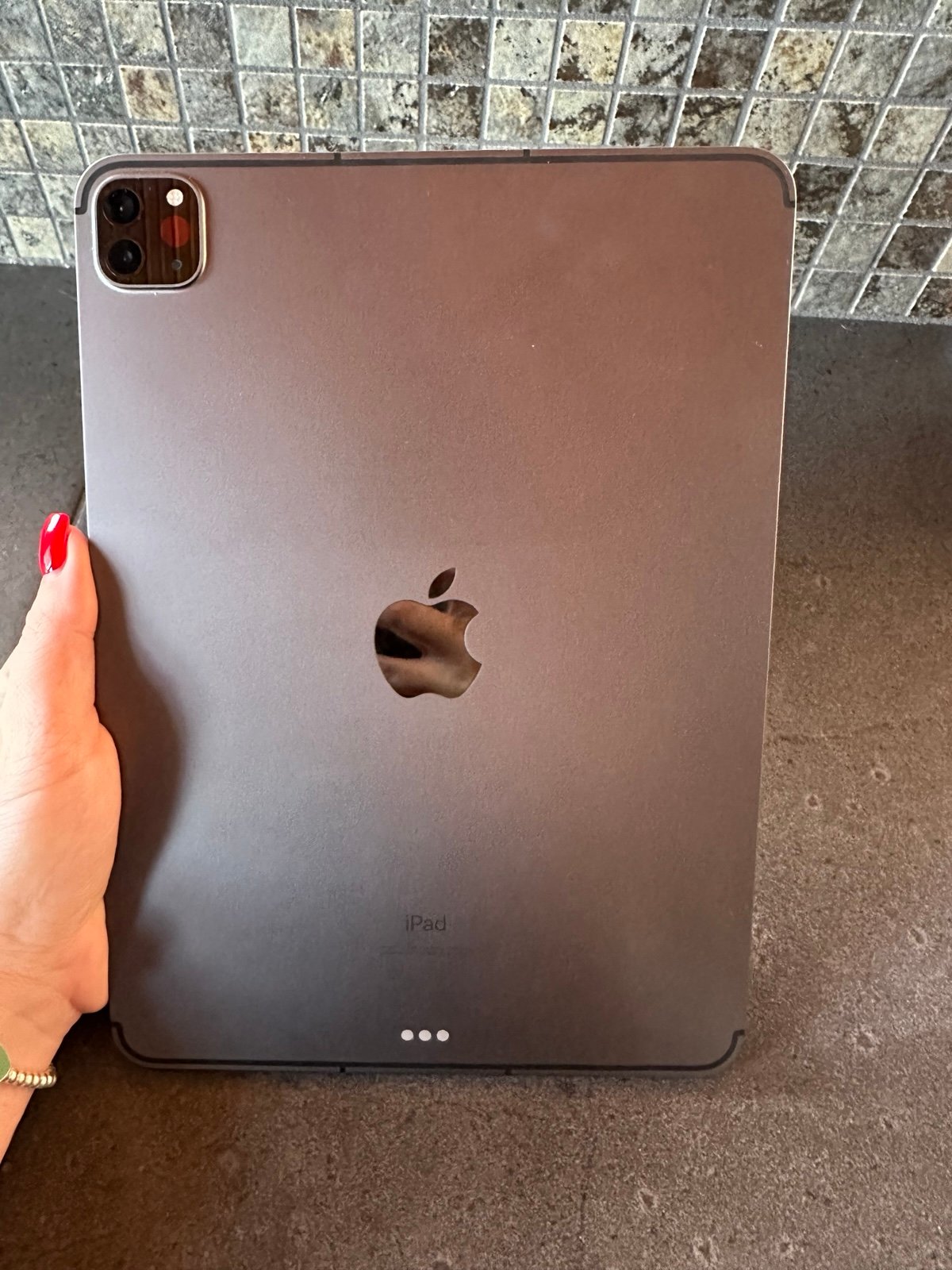 Apple iPad Pro 11” 3rd Generation 128 GB Wifi/Cellular 6W86