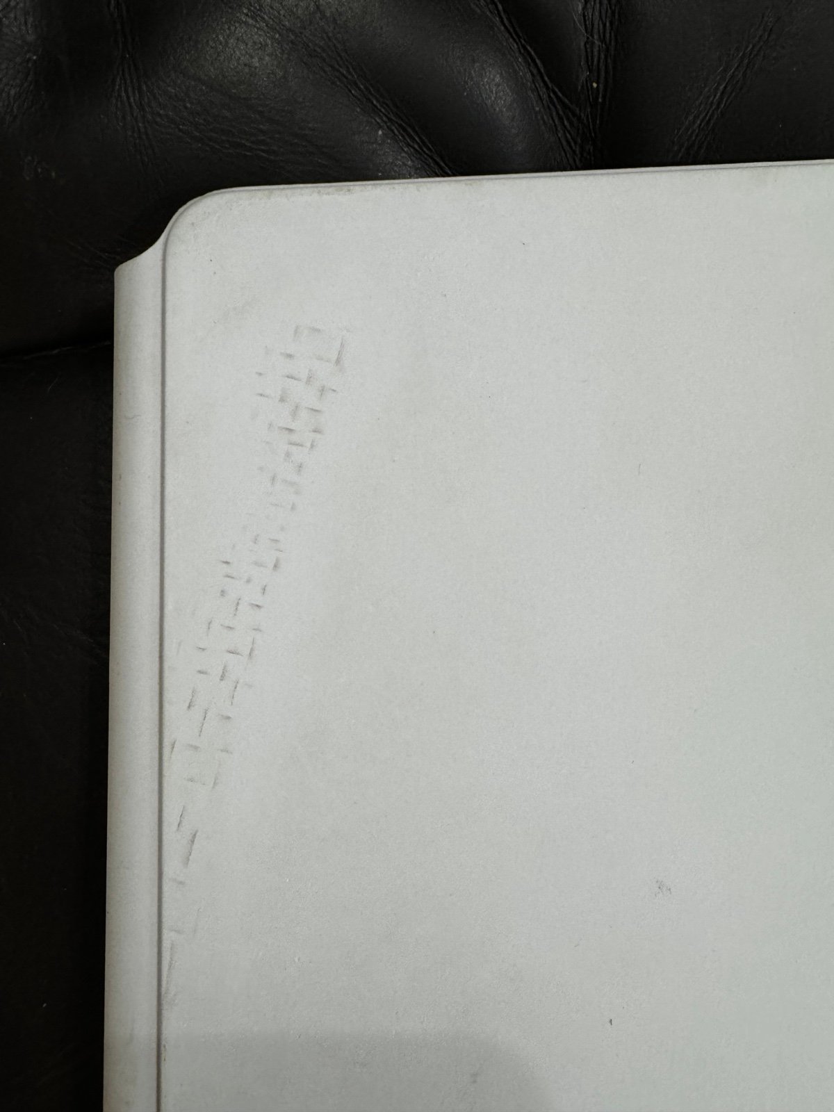 ipad pro 5th gen 12.9 inch 2TB w Magic Keyboard 9H13