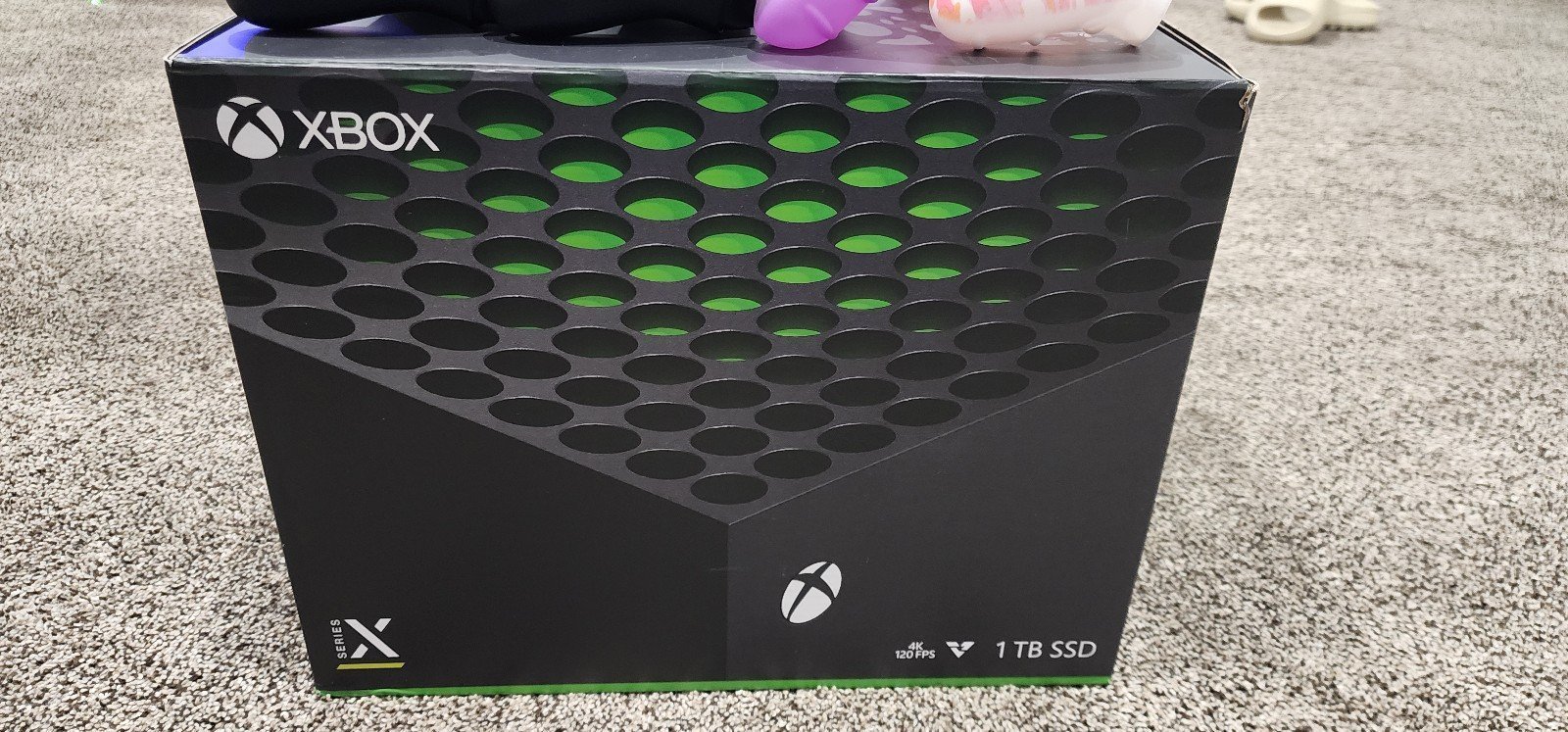 Xbox Series X Console 1TB bundle 1J67