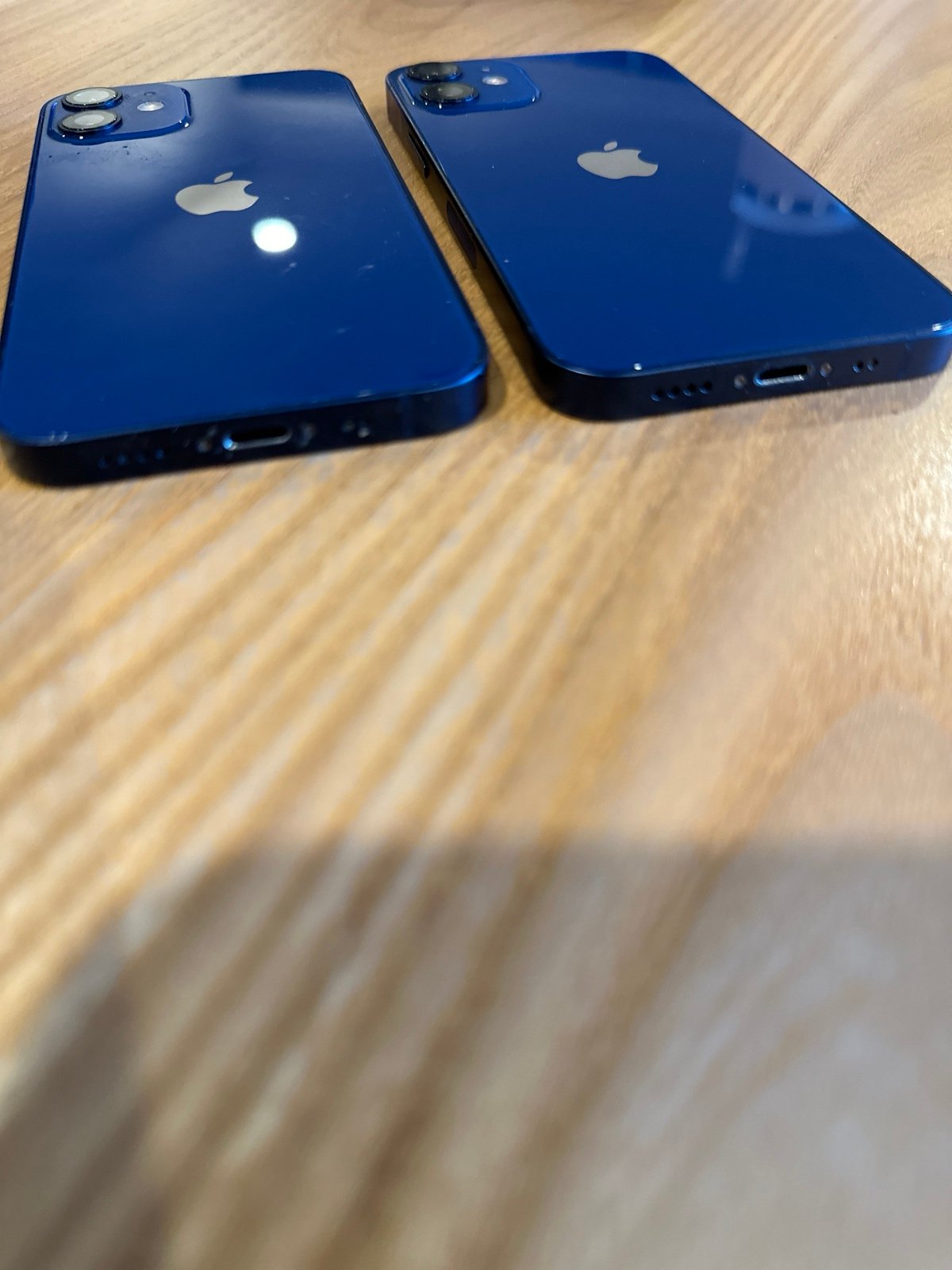 Apple iPhone 12 Mini 64 GB in Blue 2R71