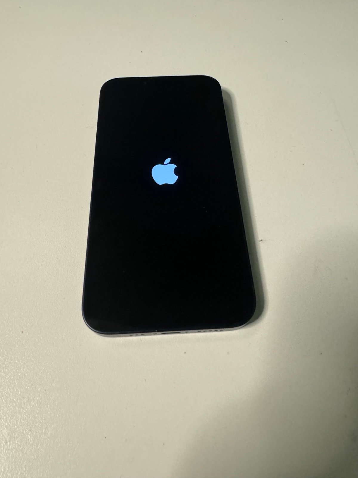 iPhone 14 128gb T-Mobile 6C88
