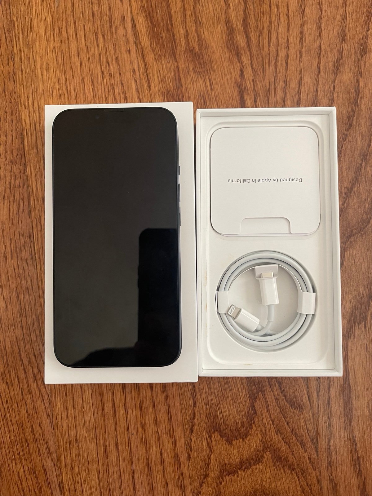 Like new T-Mobile iphone 13 128gb 9H31