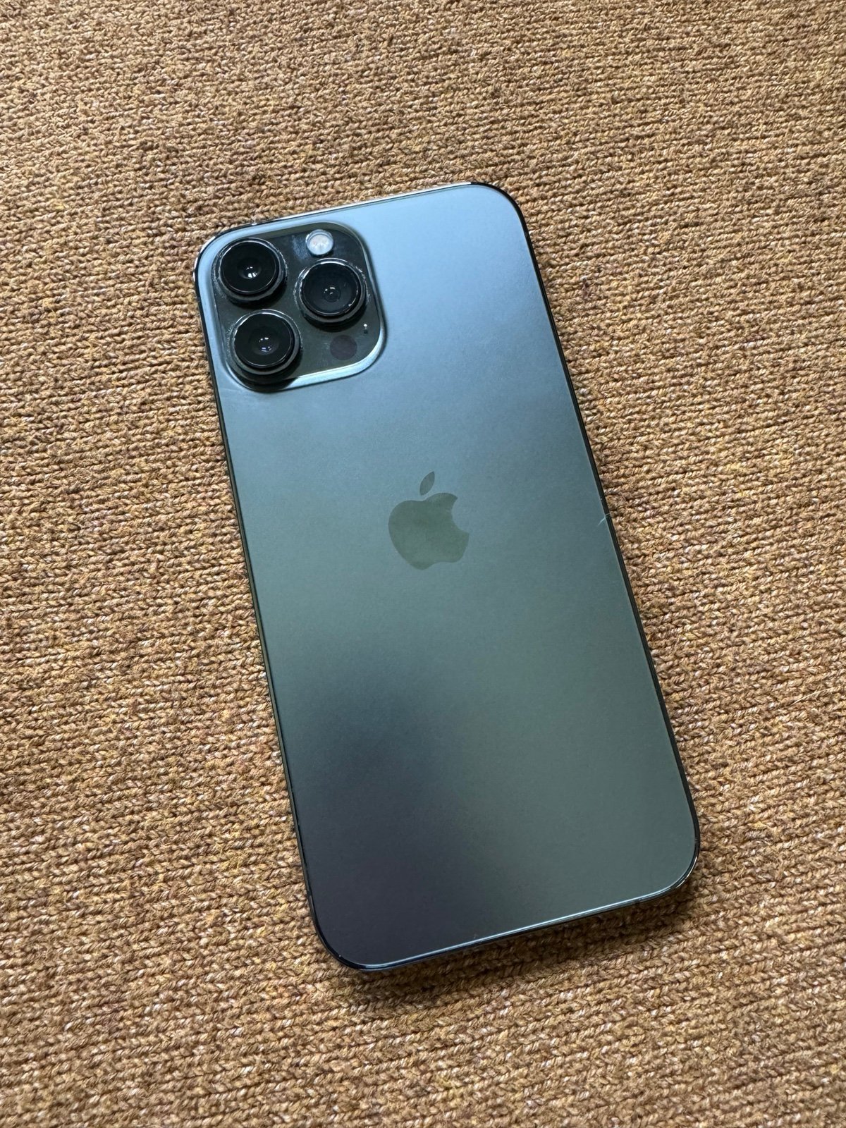 iPhone 13 Pro Max 8B57