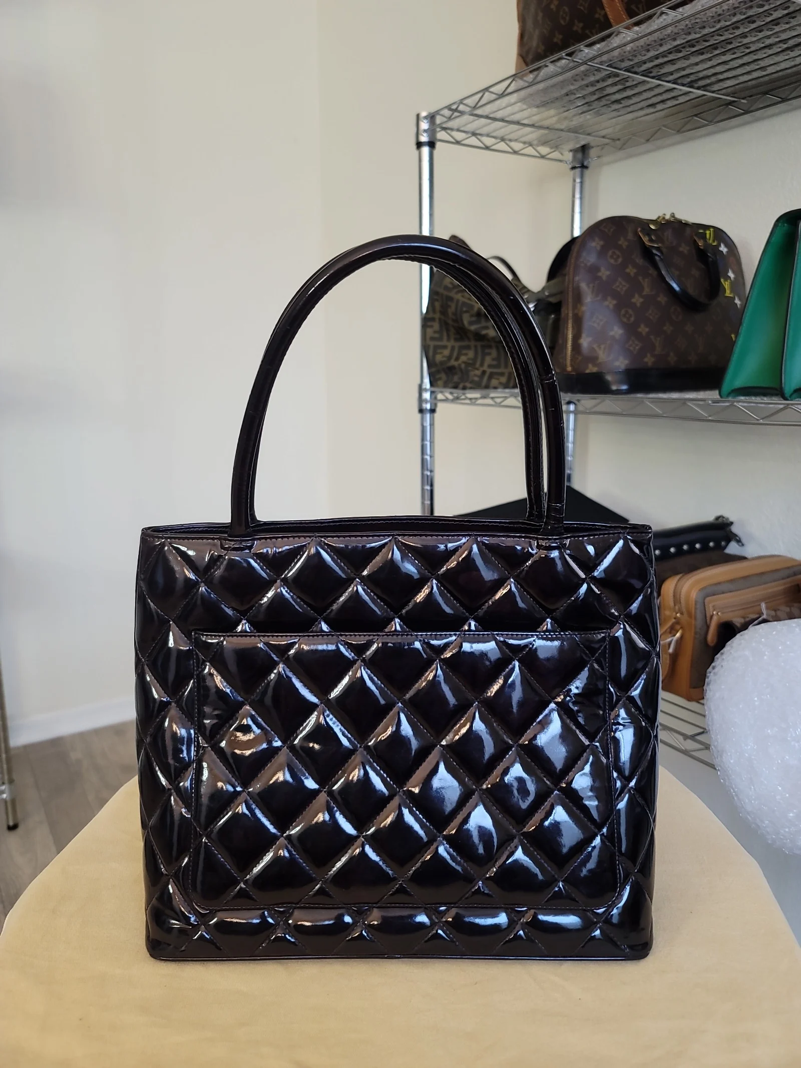 Chanel Patent Leather Medallion SK-265