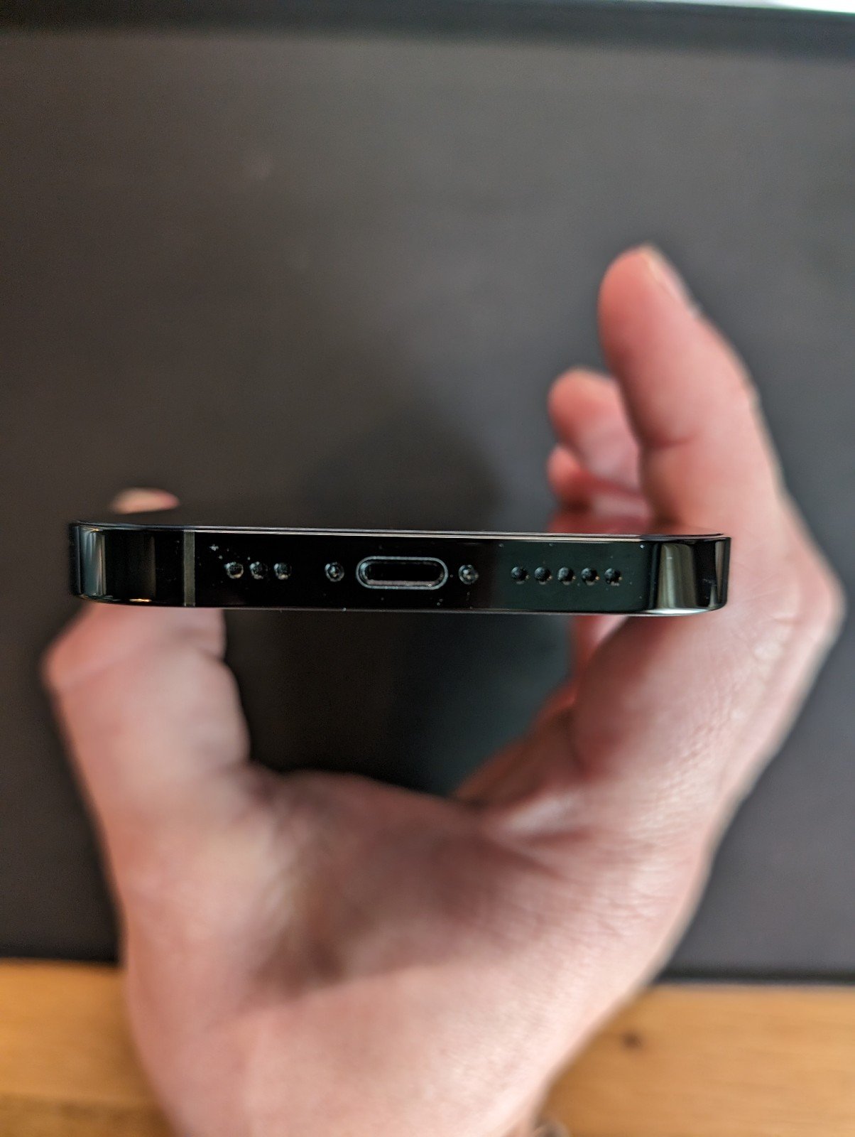 Apple iPhone 14 Pro 9T95