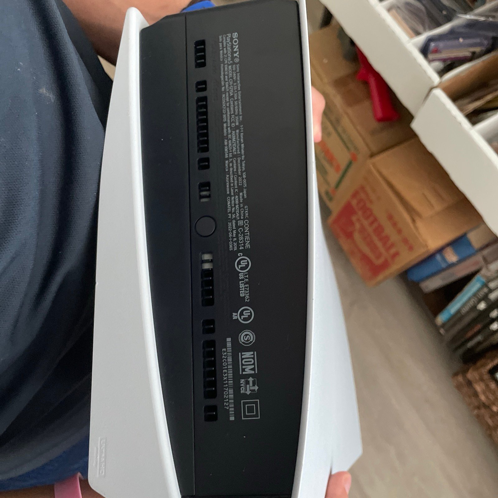 PlayStation 5 Console with Controller & Charging Cables 7O18