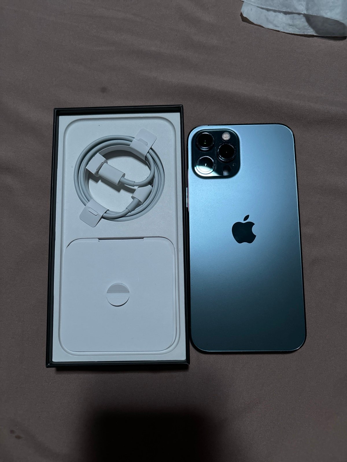 iphone 12 pro max phone unlocked 9G65