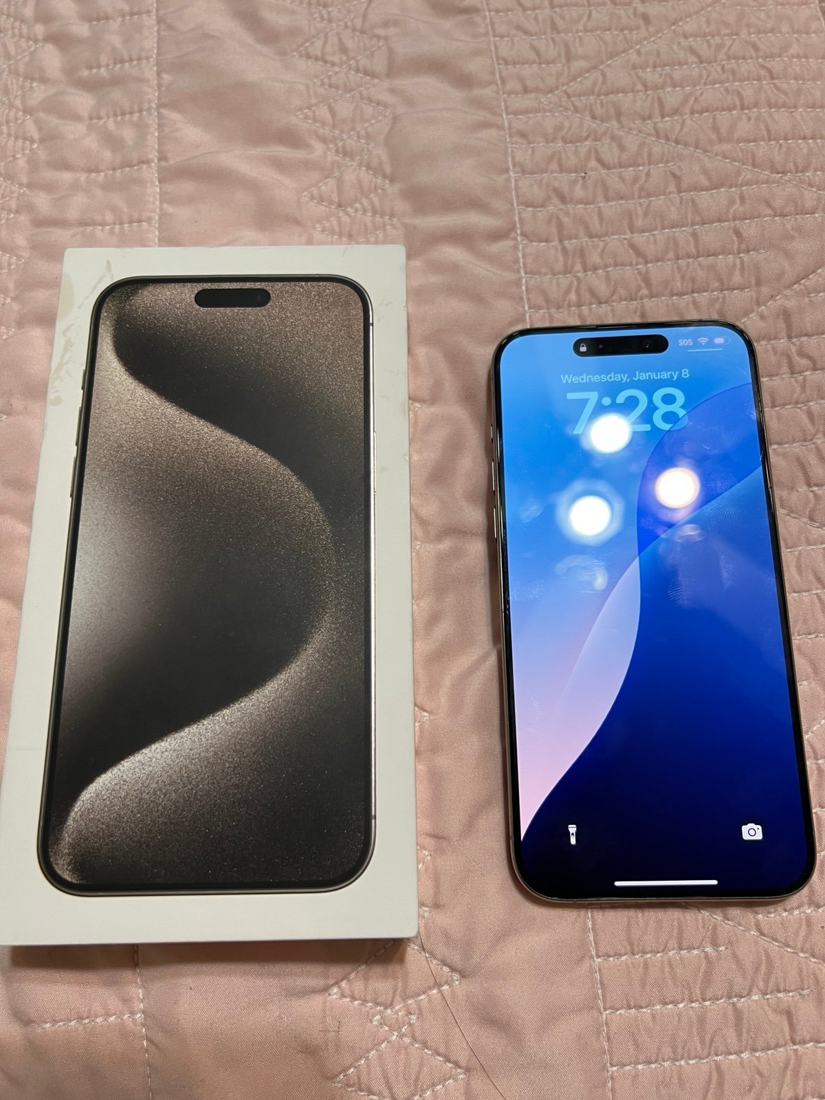 Unlocked iPhone 15 pro max 512gb 2T95