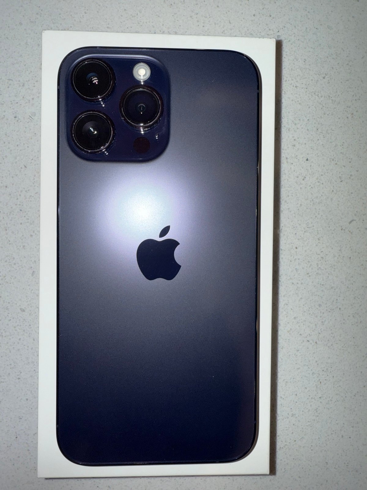 Apple iPhone 14 Pro Max 256 GB in Deep Purple Unlocked 8U59