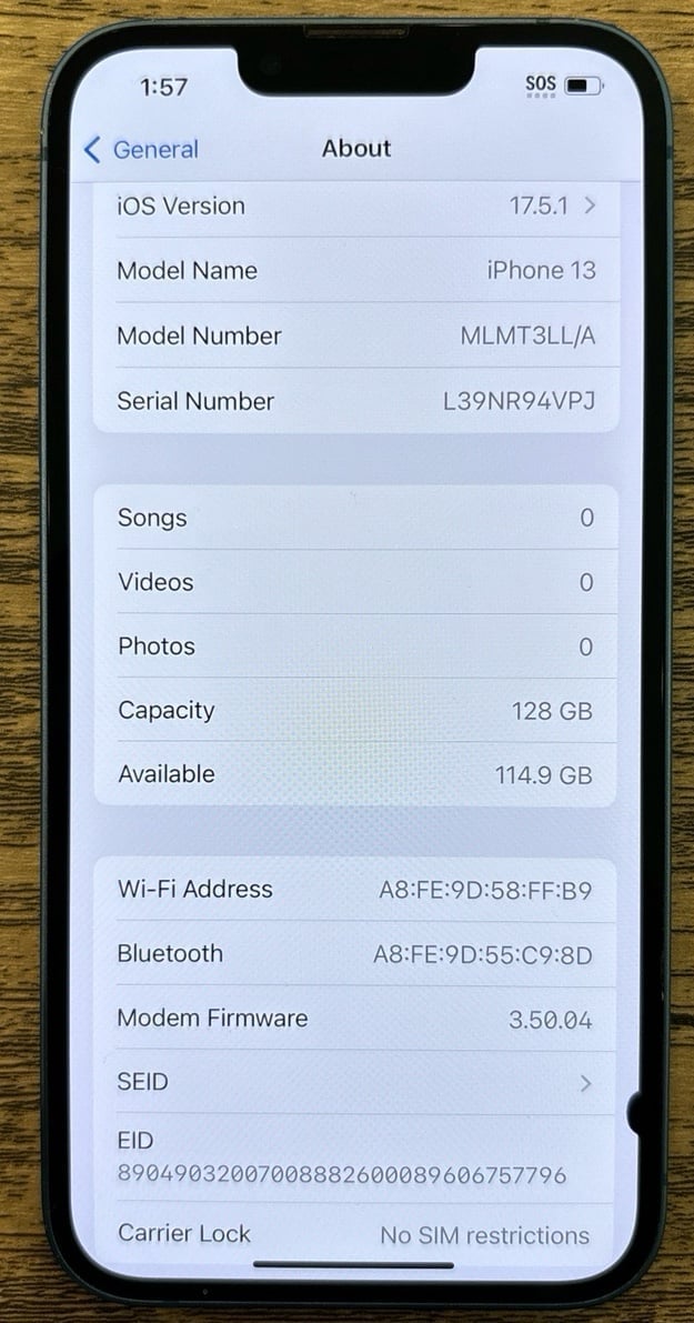 iPhone 13 128GB Unlocked w/ Charger & Original Box 5T99