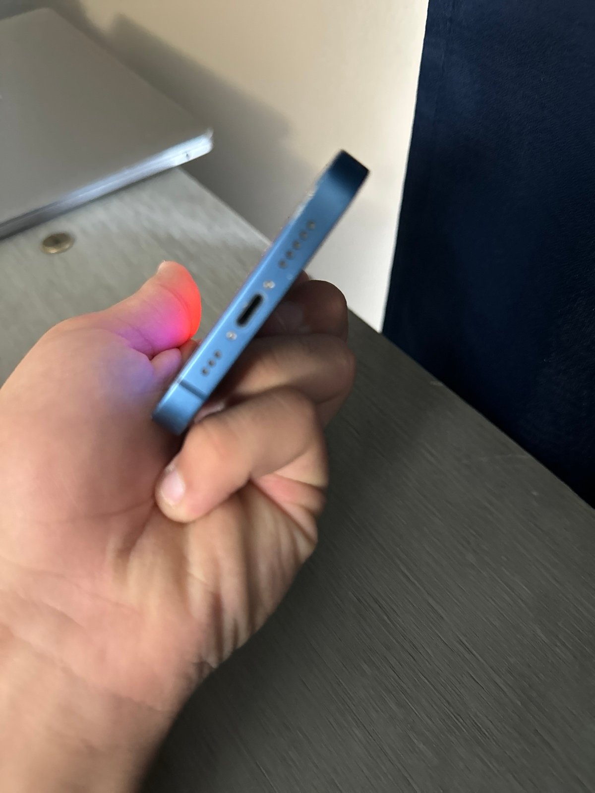 Apple iPhone 13 128 GB in Blue Unlocked 8H79