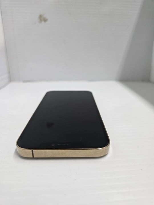 Apple iPhone 12 Pro 512 GB Gold Unlocked 6D12