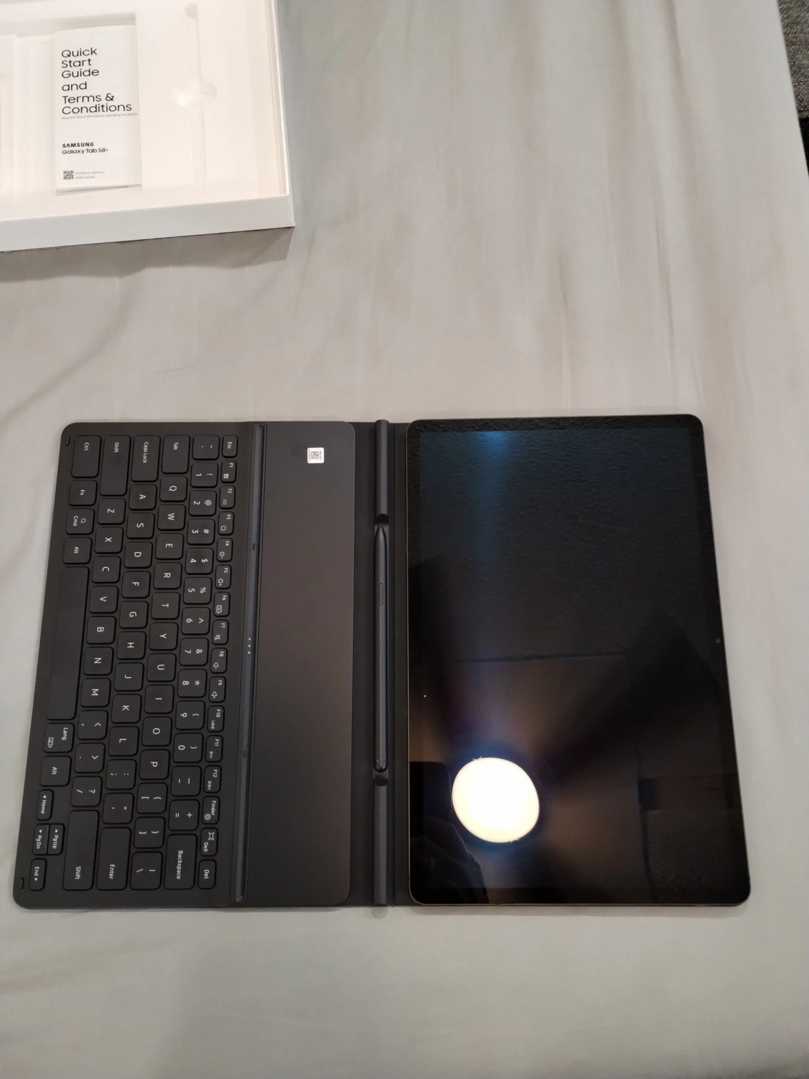 Galaxy Tab s8+ with keyboard case