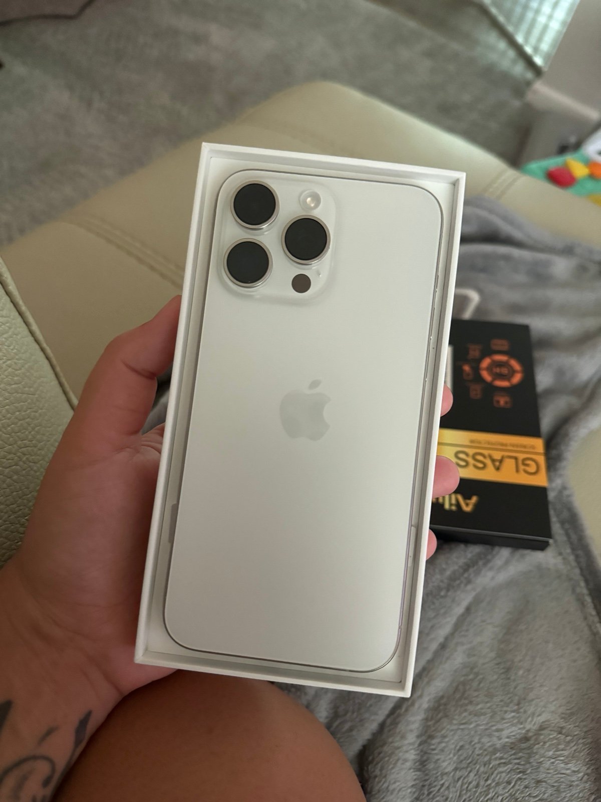 Apple iphone 15 pro max unlocked 6Y91