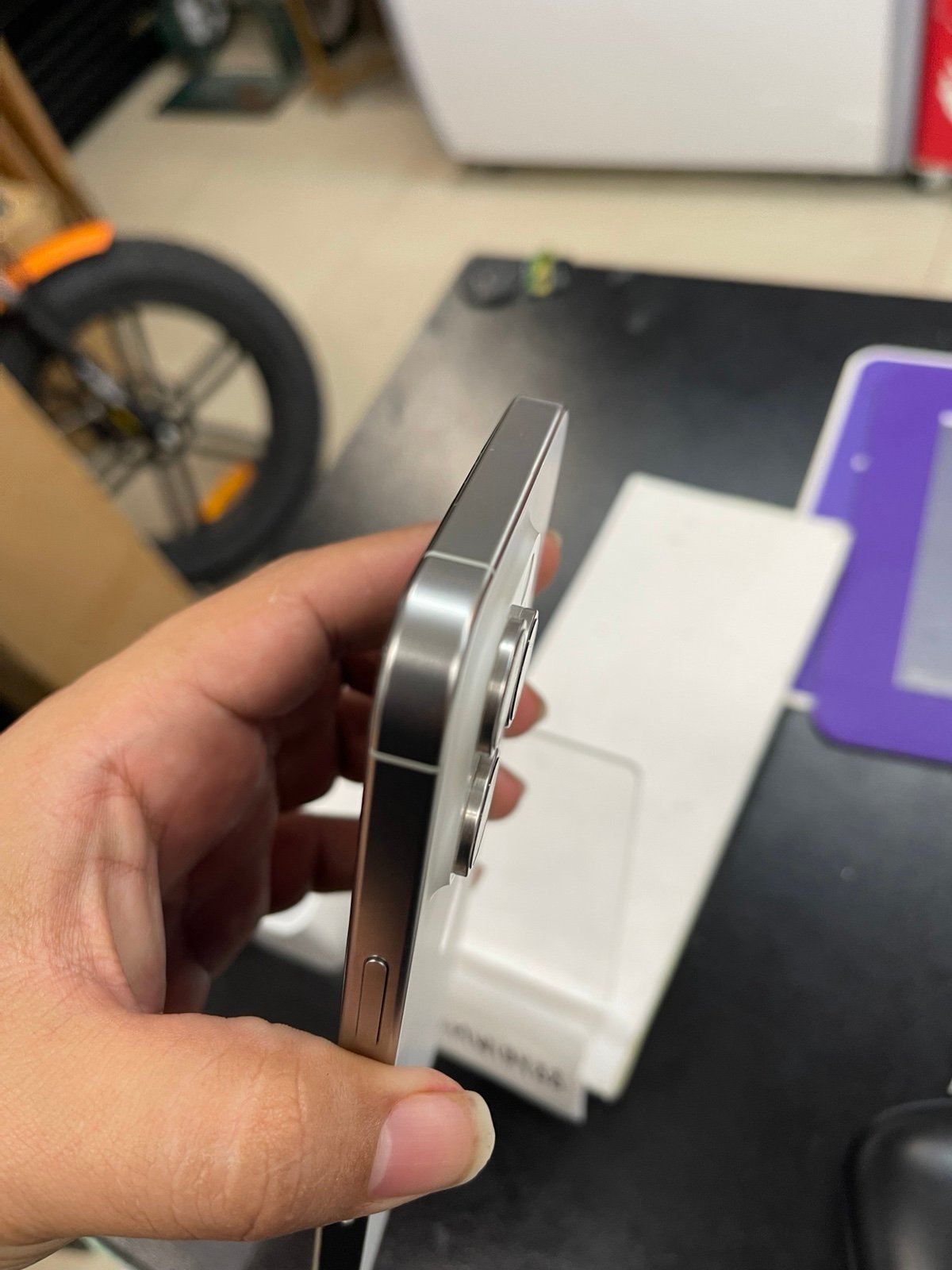 iPhone 15 pro max (AT&T) 256gb 5N31