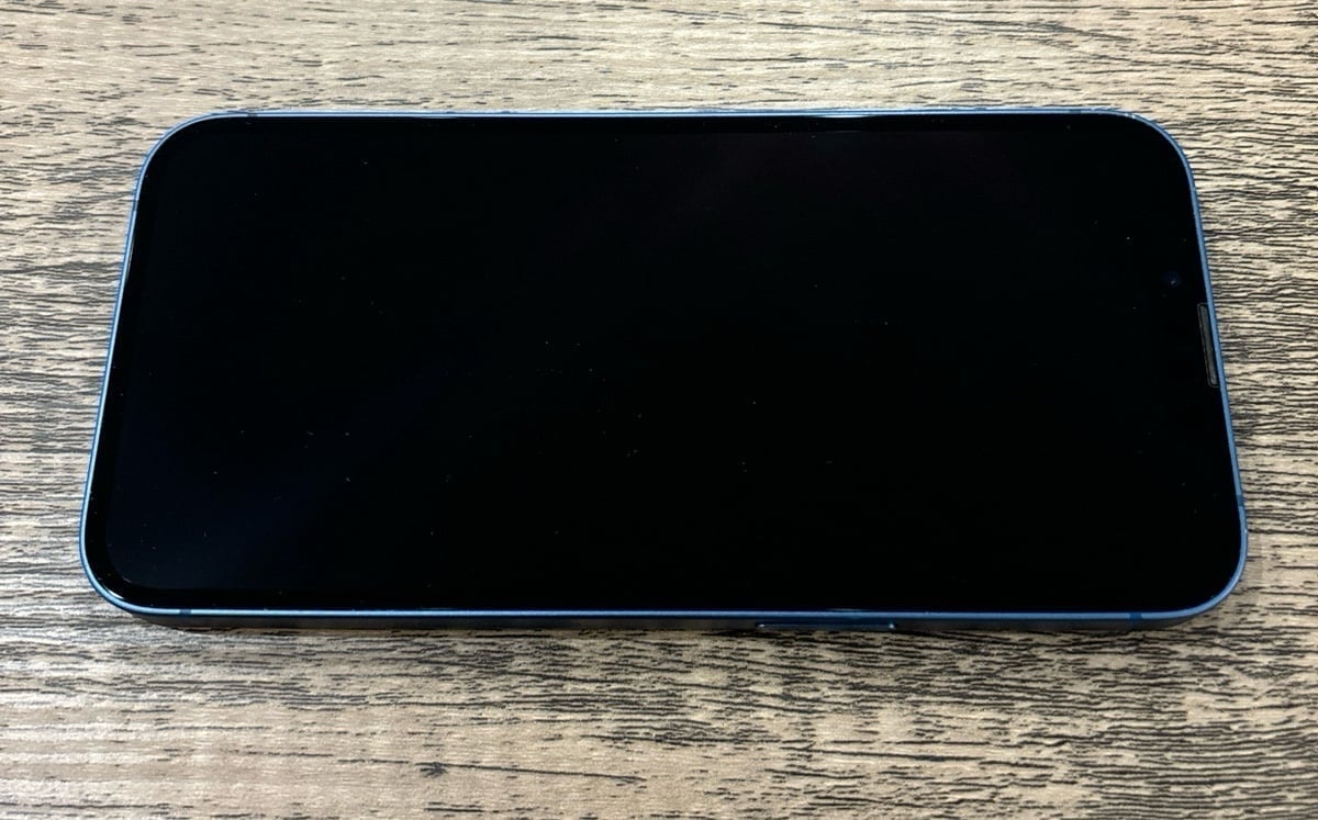 iPhone 13 128GB Unlocked w/ Charger & Original Box 5T99