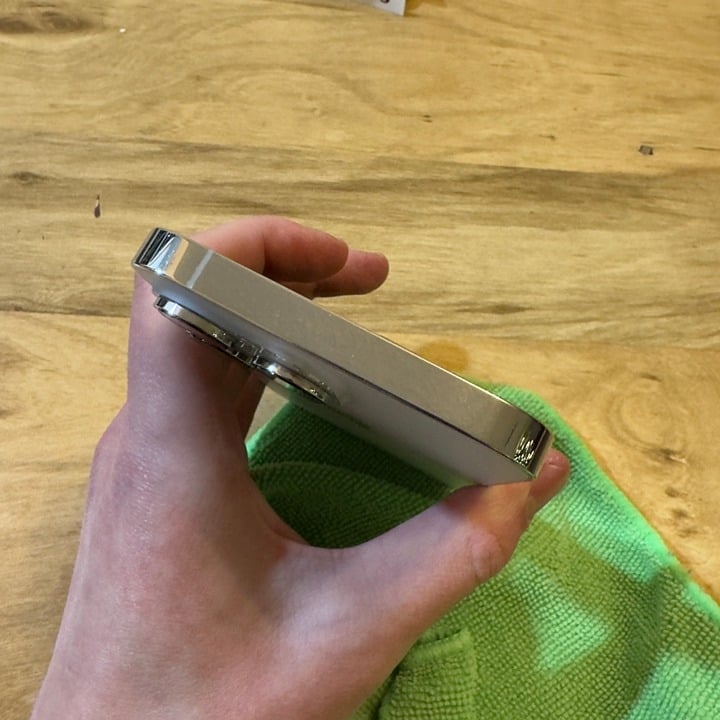 Apple iPhone 14 Pro Max A2651 Silver 128GB Unlocked 87% BH 2Y33